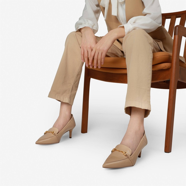 Horsebit Detail Pointed Toe Kitten Heel Pumps - NUDE PU - 1