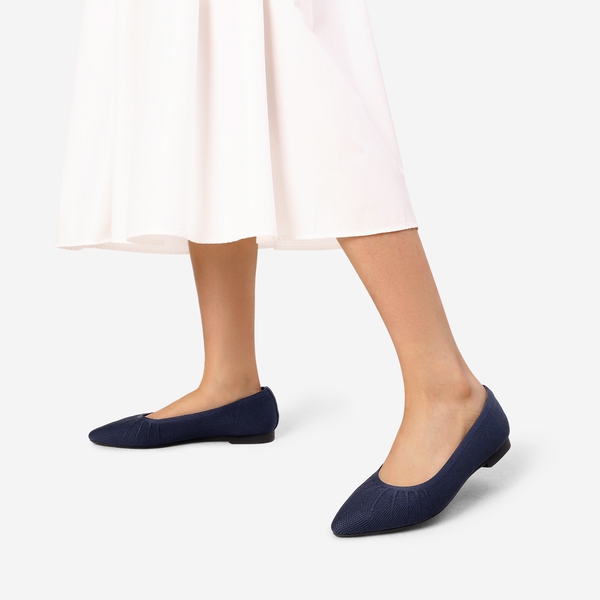 Pointed Toe Flats With Knitted Sunray Design   - NAVY - 1