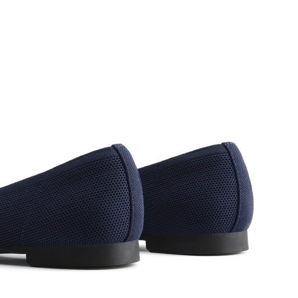 Pointed Toe Flats With Knitted Sunray Design   - NAVY - 5