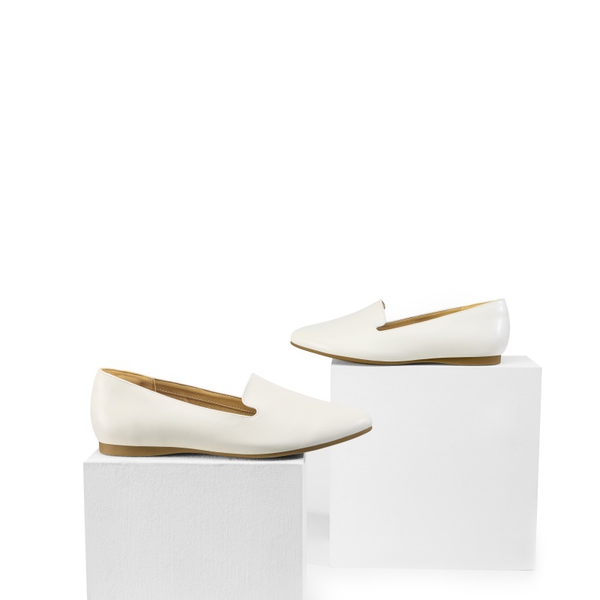Comfortable Pointed Toe Slip On Loafers - WHITE-PU - 2