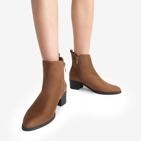 Pointed Toe Size Zip Ankle Boots - BROWN - 1