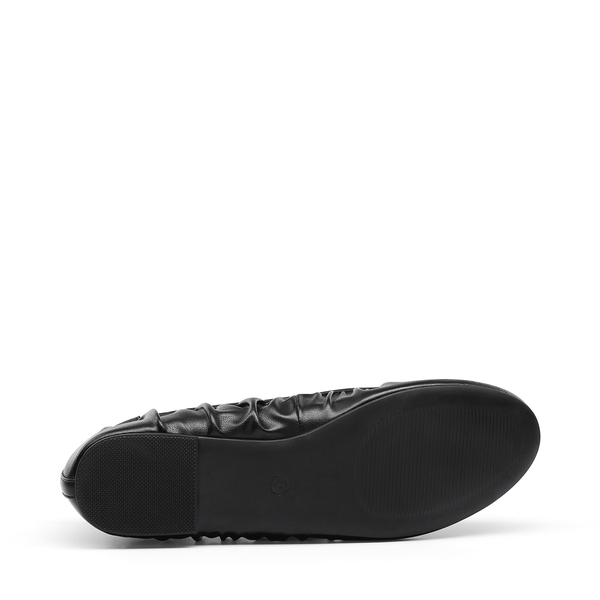 Pleated Round Toe Ballet Flats - BLACK - 5